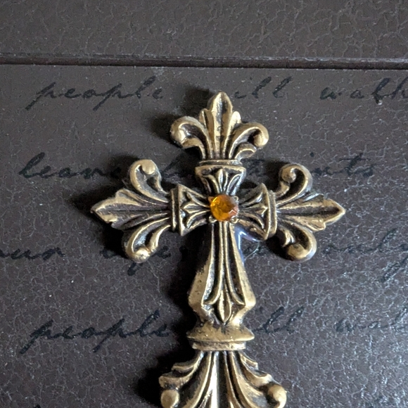 Wooden Embellished Box - Picture 5 of 5